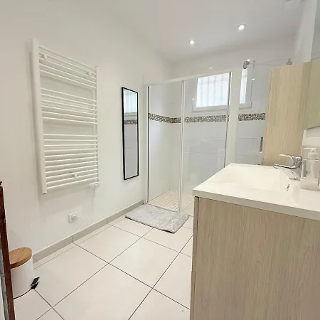 Le Refuge Du Brusc Apartment *